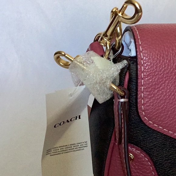 Coach purse - Picture 3 of 14